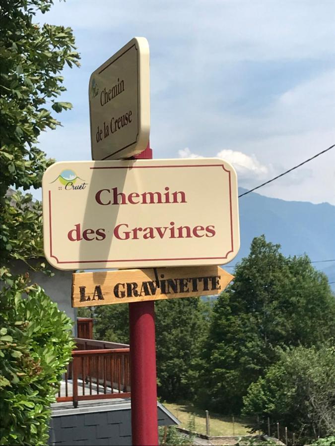 Bed and Breakfast La Gravinette Cruet Экстерьер фото